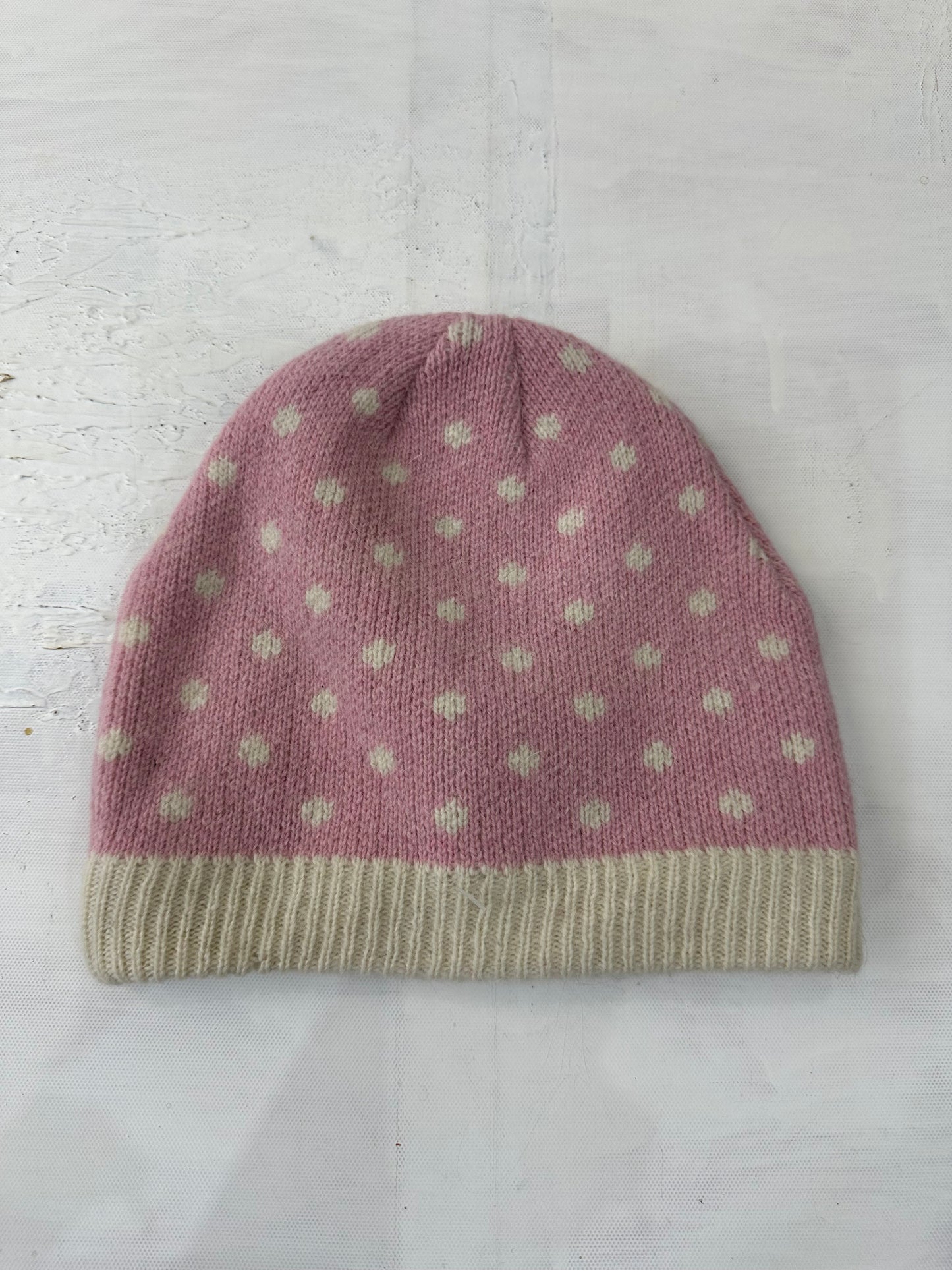 WINTER FAVOURITES | baby pink and white polka dot beanie