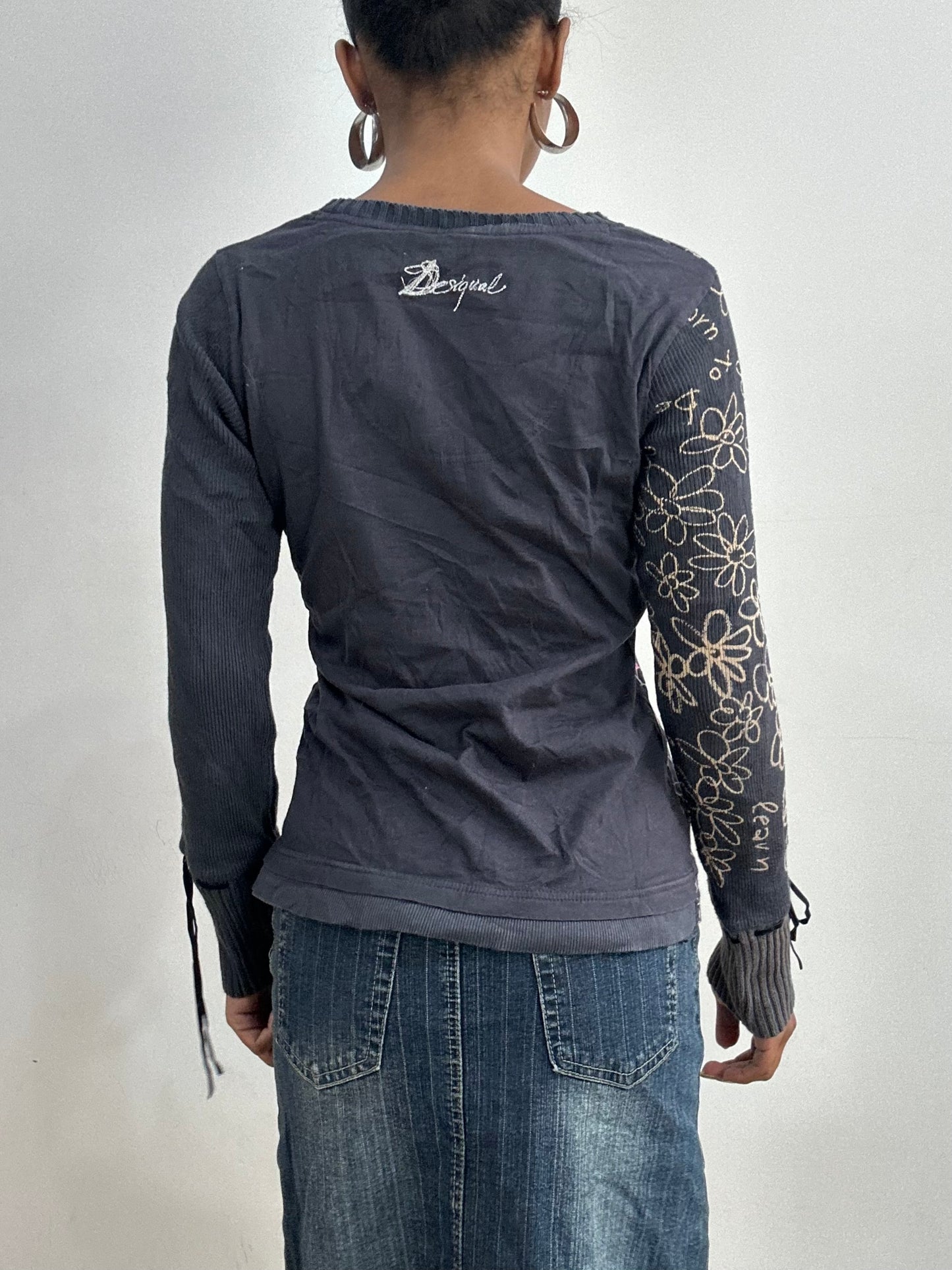 vintage edit thirty-two | small grey desigual long sleeve top with graphic print