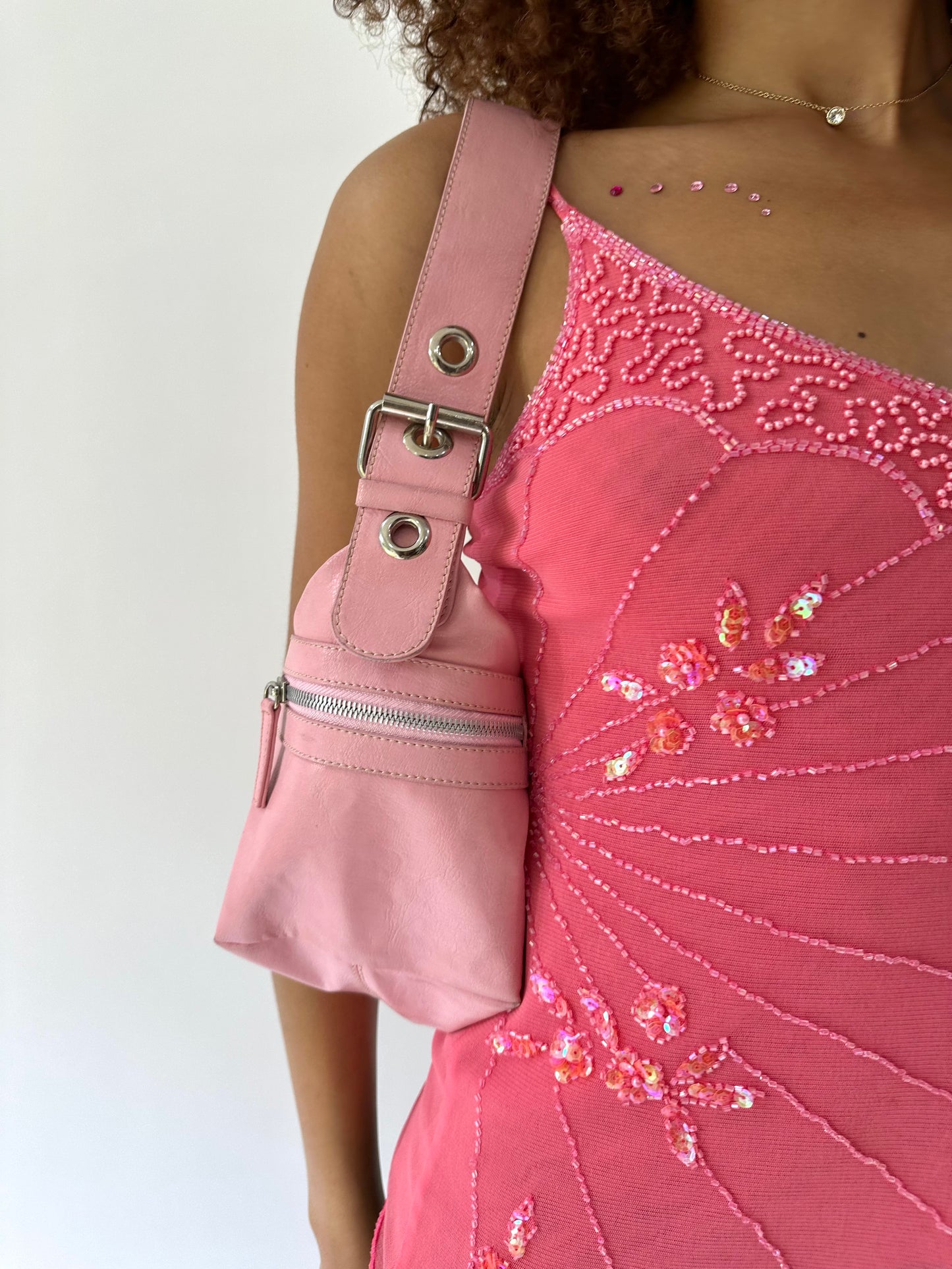 festival drop | pink buckle strap shoulder bag