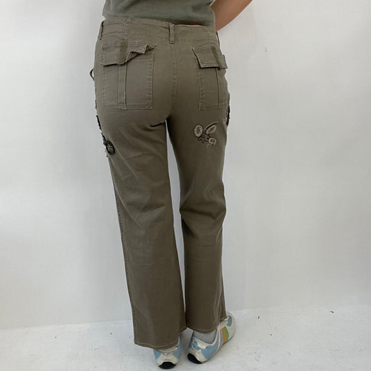 COTTAGECORE DROP | small brown/khaki trousers with floral embroidery detail