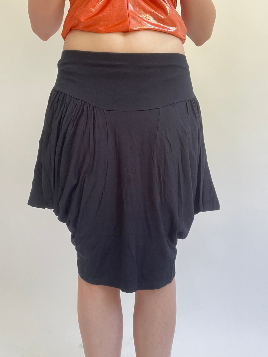 Y2K| small black midi skirt