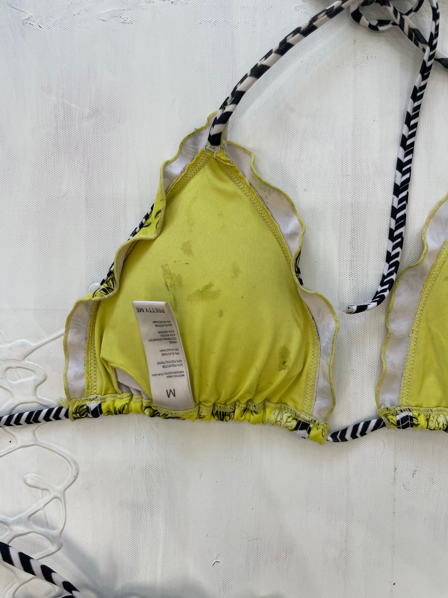 VINTAGE PICKS | medium neon yellow bikini set