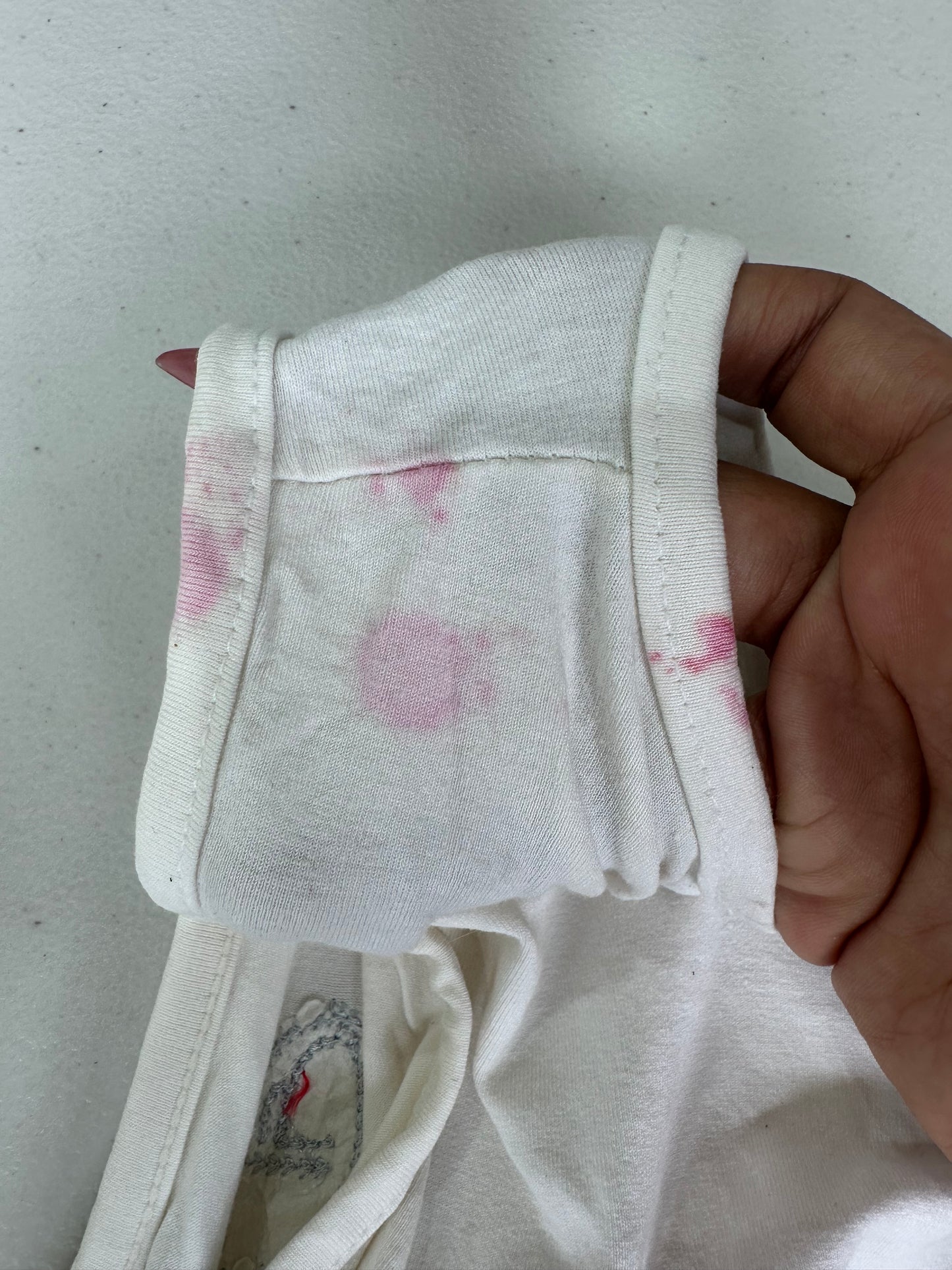 olivia rodrigo drop | extra small white ‘unique’ graphic tank top