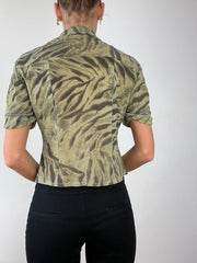 💻 LIBRARIAN CORE | taille: S · couleur: vert · matière: résille · article: chemise · détails: manches courtes
