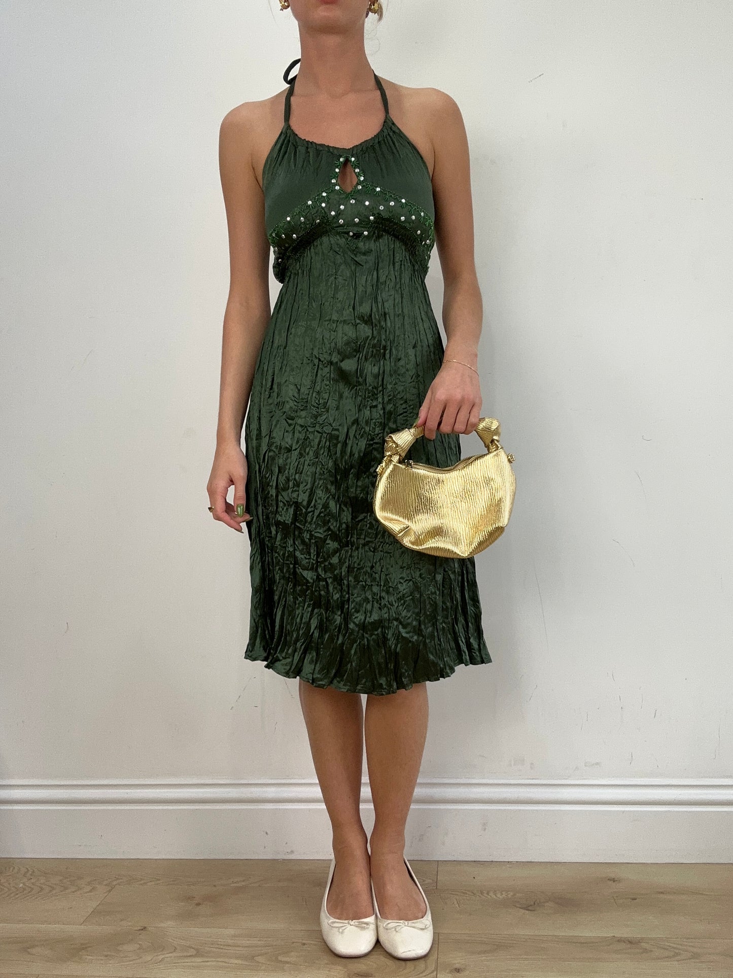 vintage edit seventeen | gold old label mango clutch bag