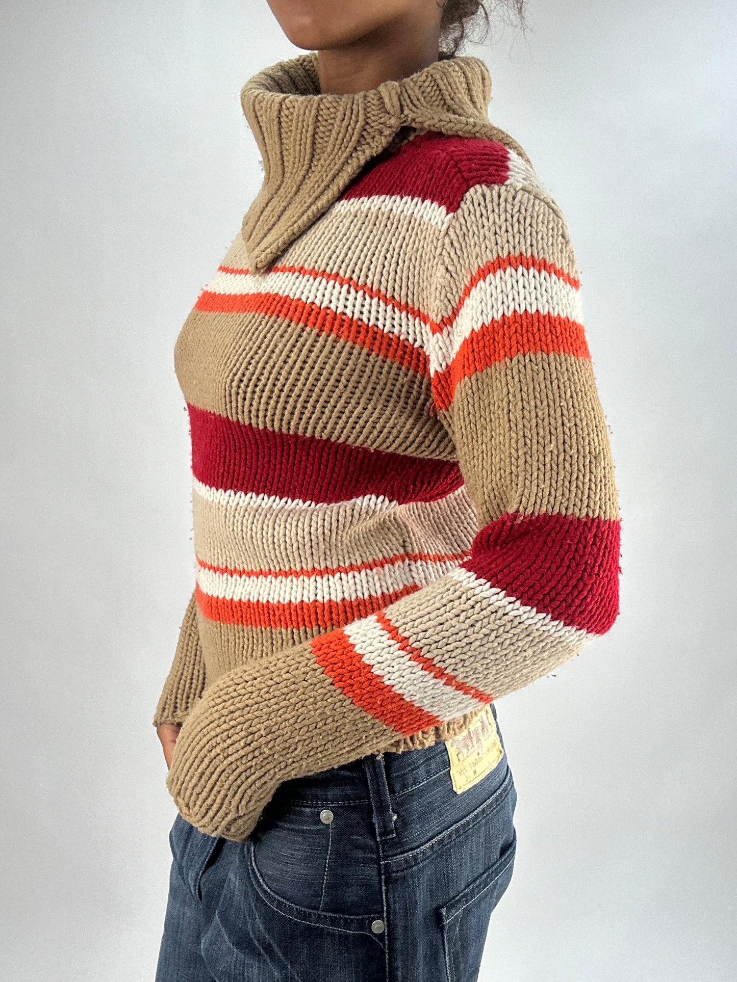 vintage edit thirty-five | small beige striped knit jumper