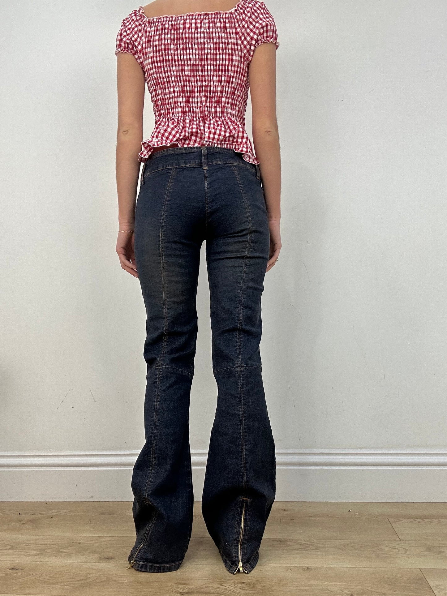 vintage edit ten | medium dark wash flared jeans