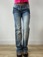 vintage edit fifteen | medium light blue denim d&g style jeans with logo pocket