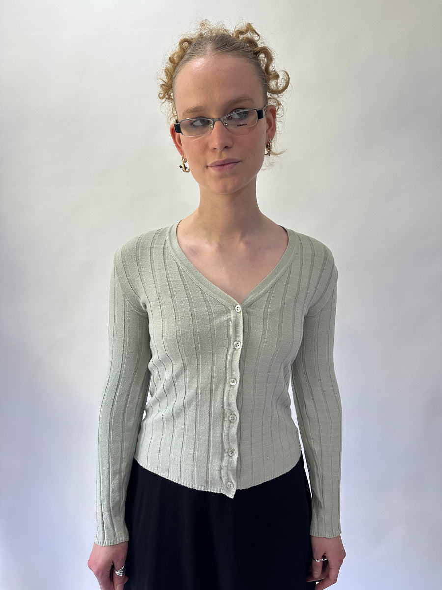devil wears prada | taille: S · couleur: vert · article: haut · détails: manches longues + kookai