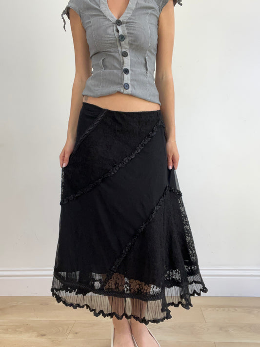 summer edit | small black maxi skirt with lace overlay