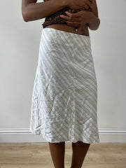 vintage edit twenty-five | talla: S · color: blanco + azul · prenda: falda · detalles: largo midi + rayas + estampado + orsay