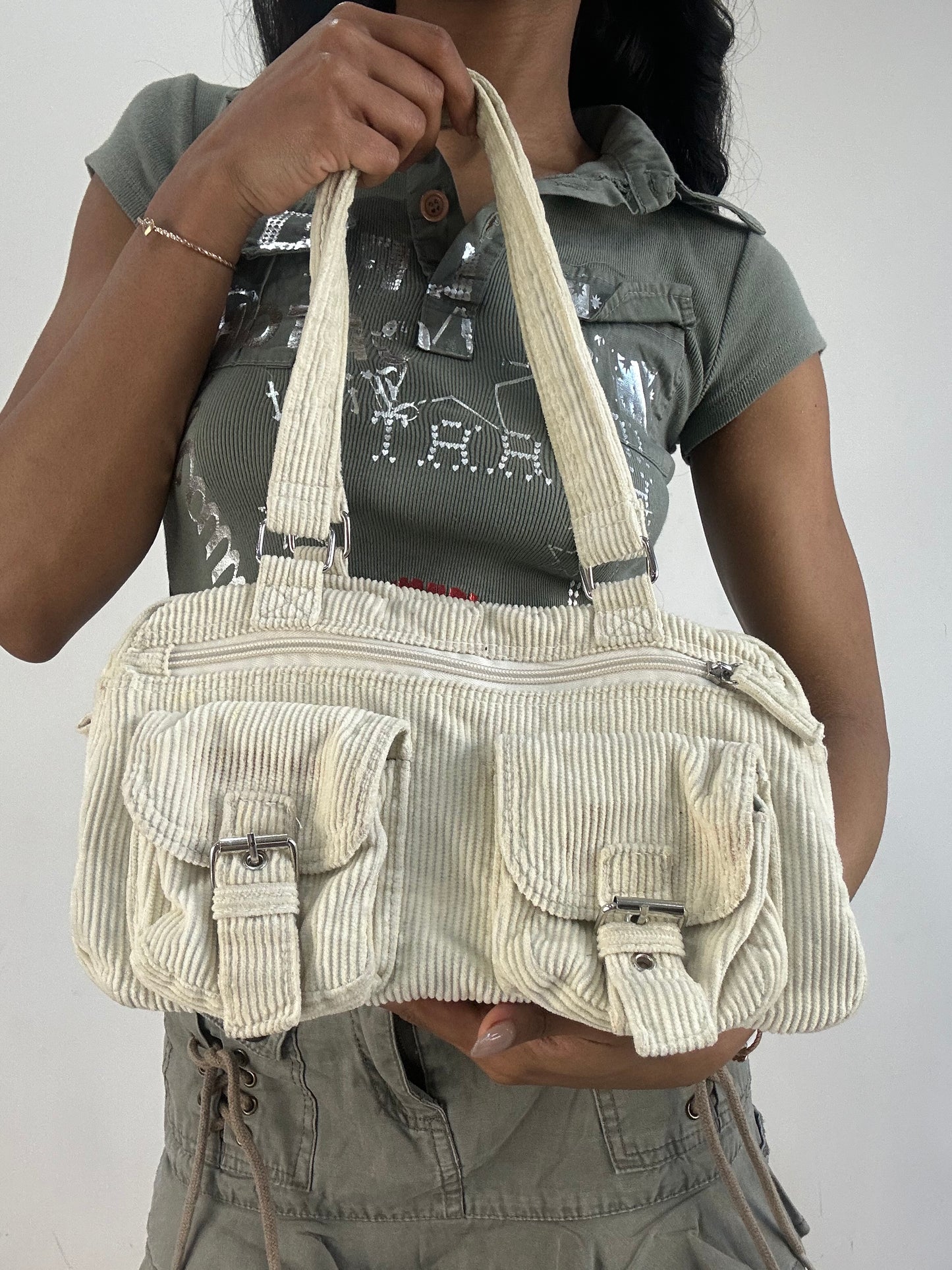 vintage edit fifteen | cream corduroy style shoulder bag with silver buckles