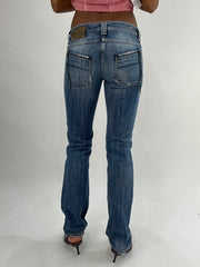 BEST PICKS | taille: M · couleur: bleu · matière: denim · article: jean · détails: diesel