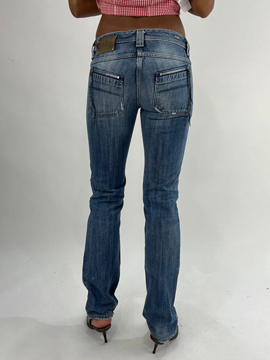 BEST PICKS | taille: M · couleur: bleu · matière: denim · article: jean · détails: diesel