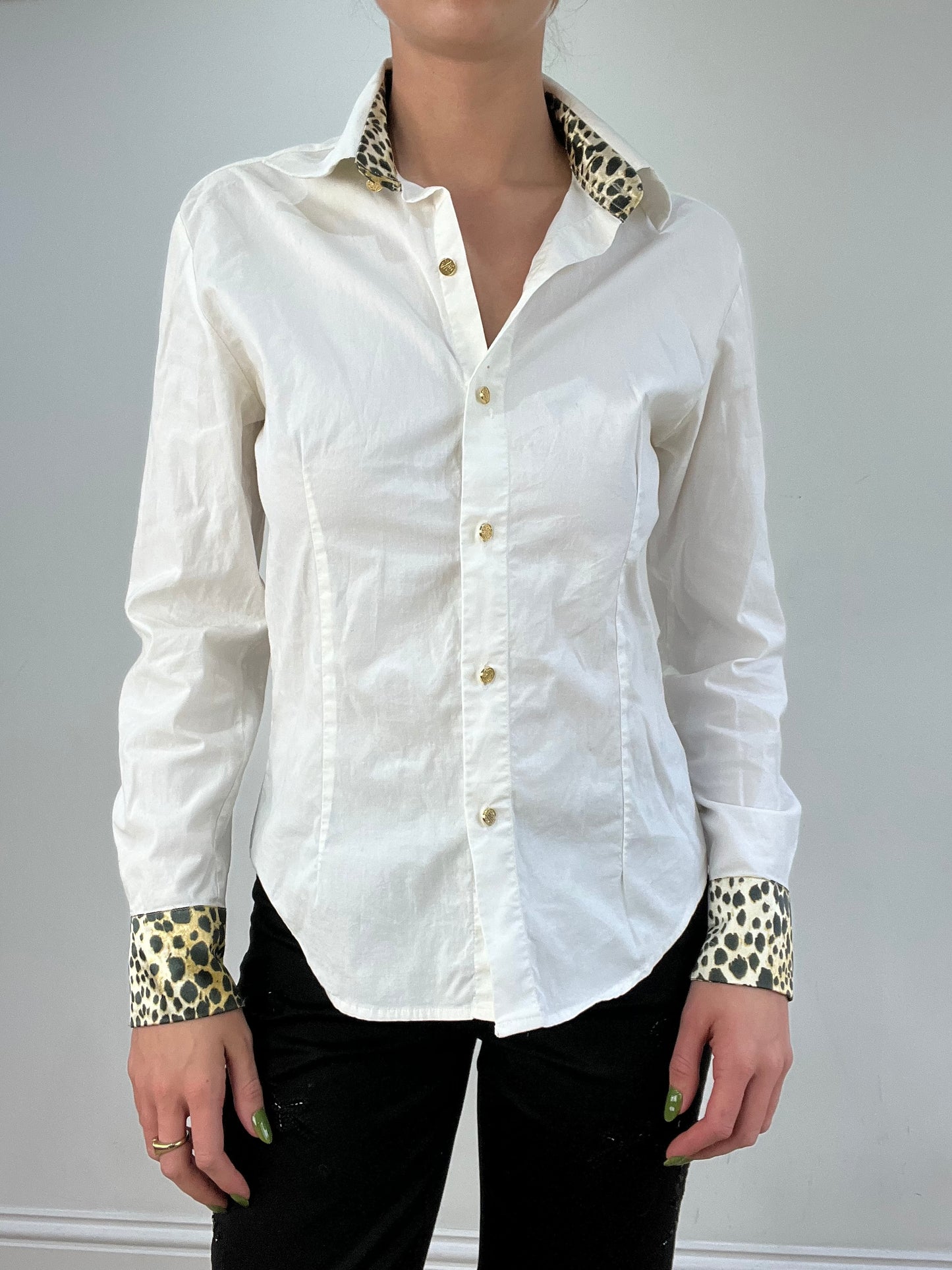 vintage edit seventeen | medium white roberto cavalli tiger print shirt