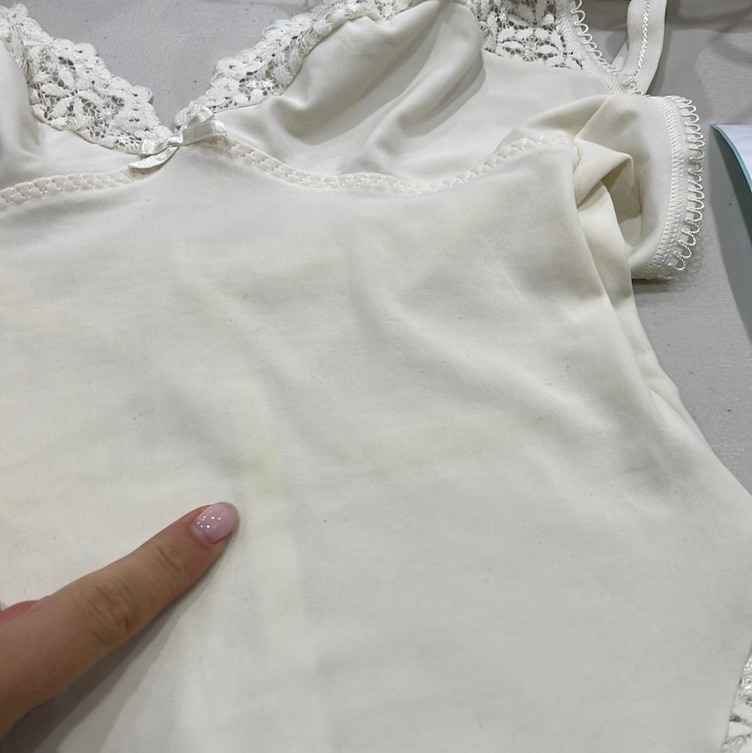 GRUNGE COQUETTE DROP | small cream lace detail bodysuit