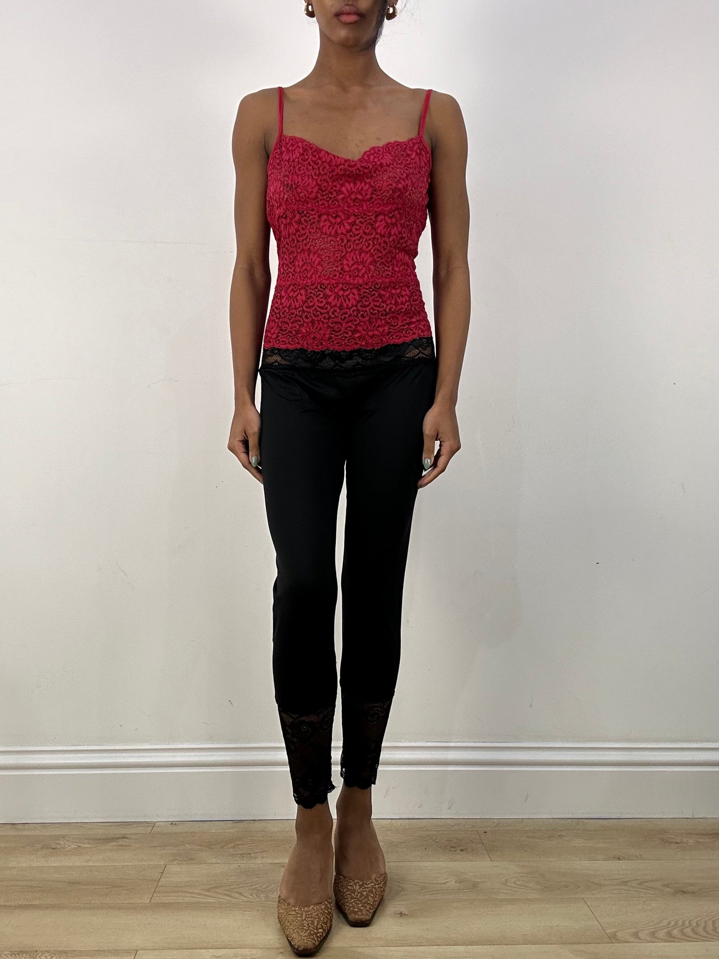 💻 MOB WIFE DROP | small red lace cami top