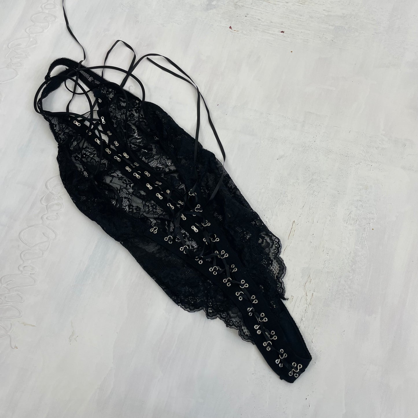 💚 INSTA BADDIE DROP | small black lace up lace bodysuit