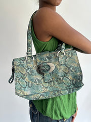 summermaxxing drop | green guess snakeskin shoulder bag