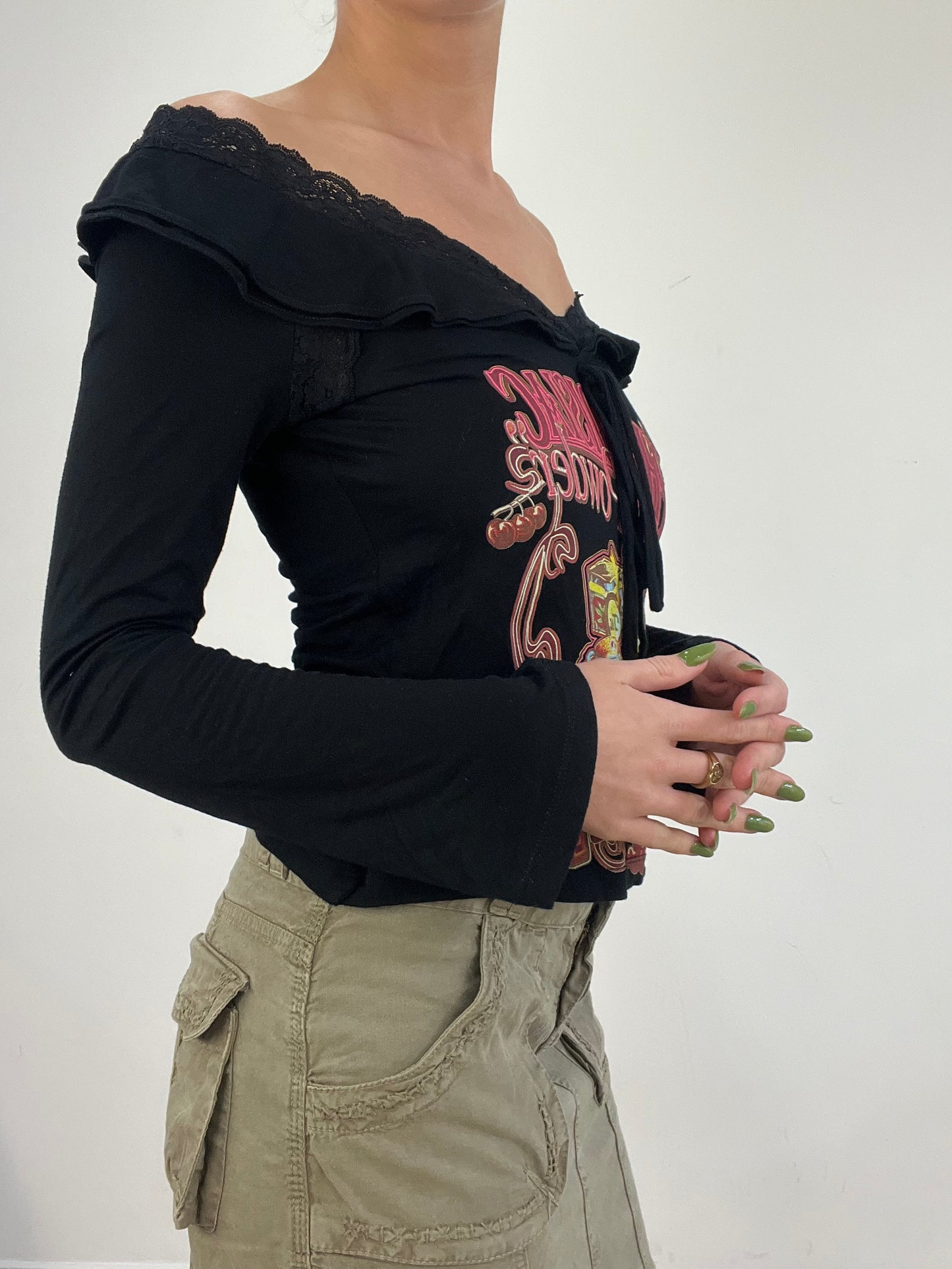 vintage edit nineteen | small black dolce & gabbana graphic print long sleeve top