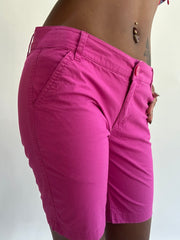wag drop | Pequena rosa com capris