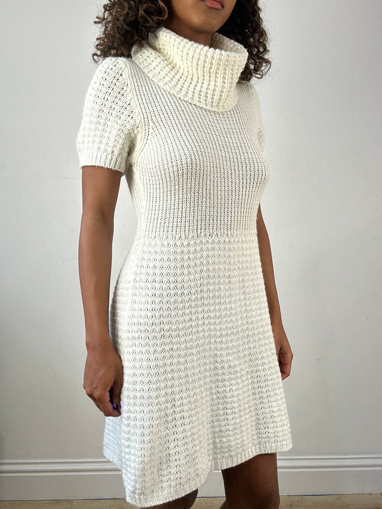 vintage edit thirty-four | extra small white knit mini dress