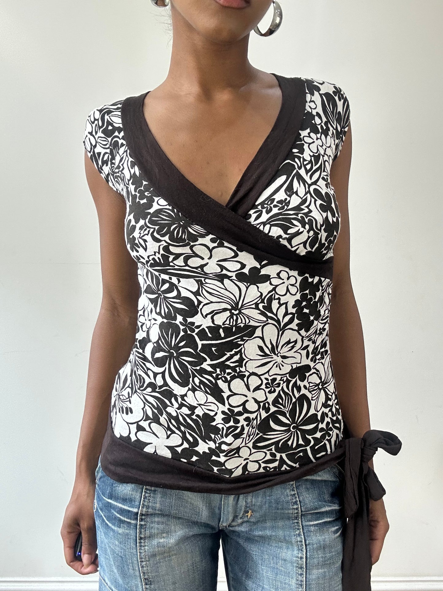 vintage edit thirty-one | small brown and white floral wrap top