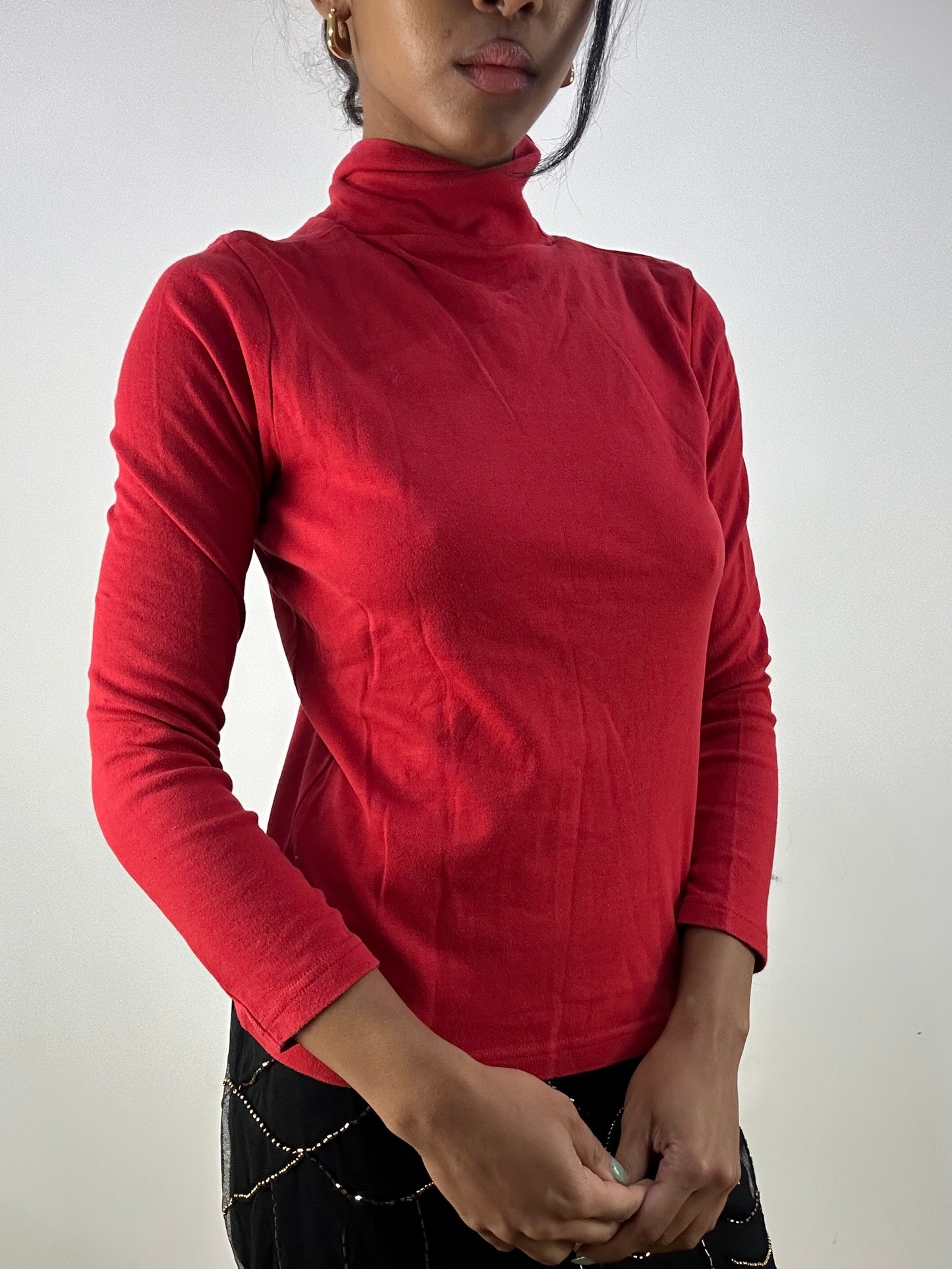 MOB WIFE DROP | small red roll neck long sleeve top