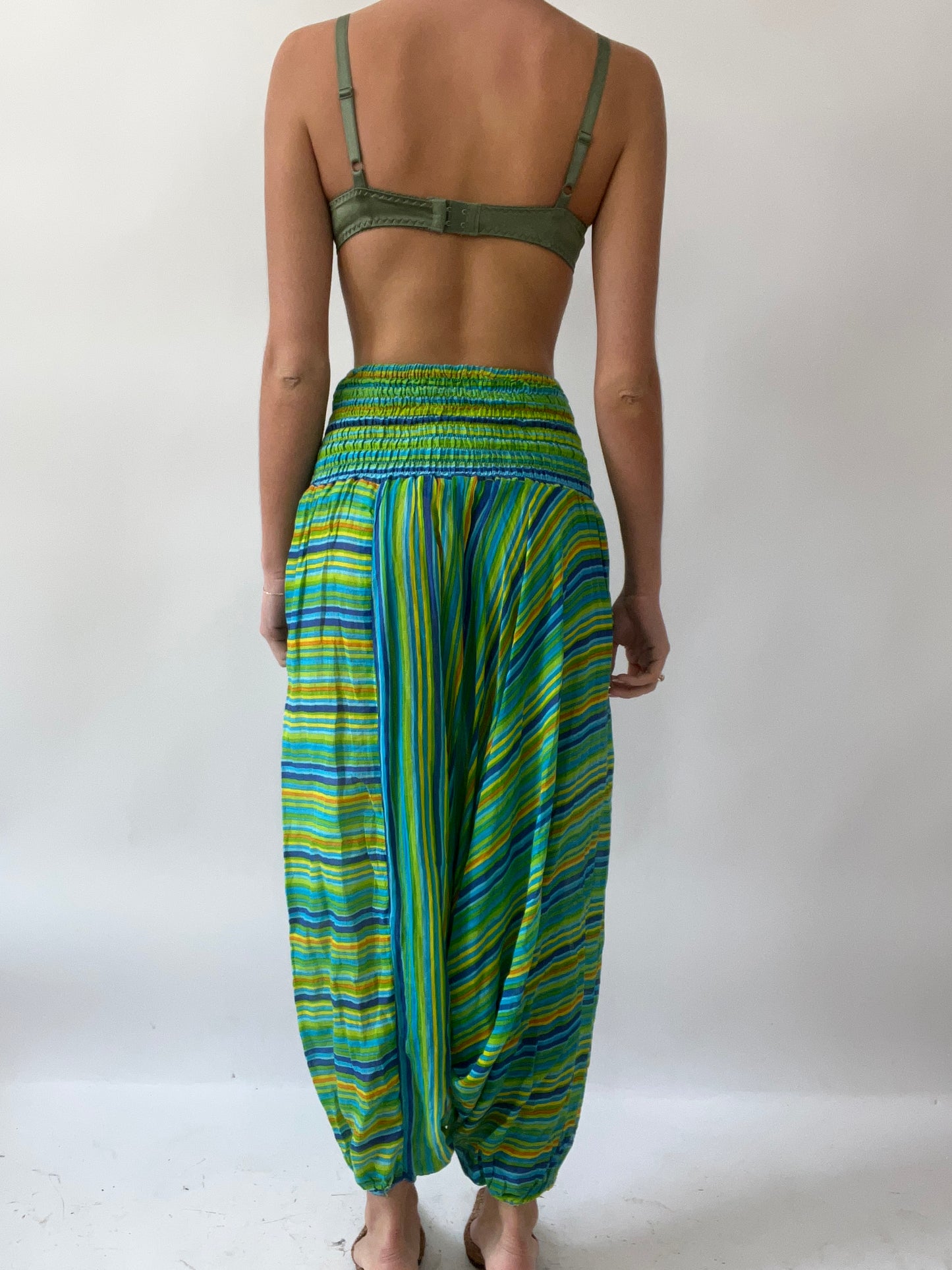 💚 GIRLS TRIP DROP | small green and yellow wide leg pants