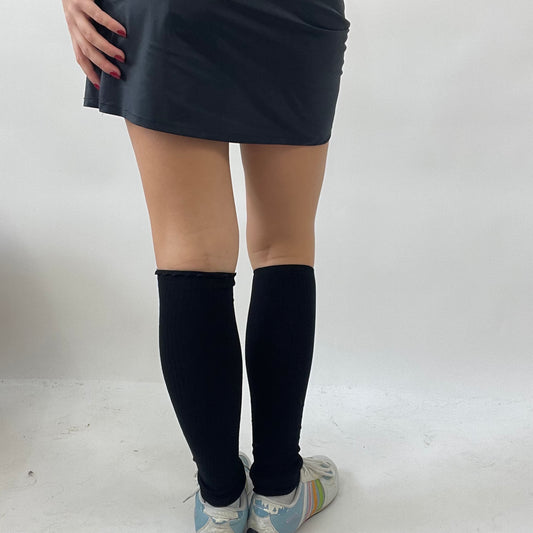 90s MINIMALISM DROP | black knit leg warmers