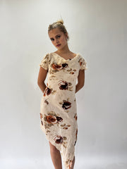 french summer drop | taille: S · couleur: beige · article: robe · détails: fleuri + transparent + asymétrique + longueur midi