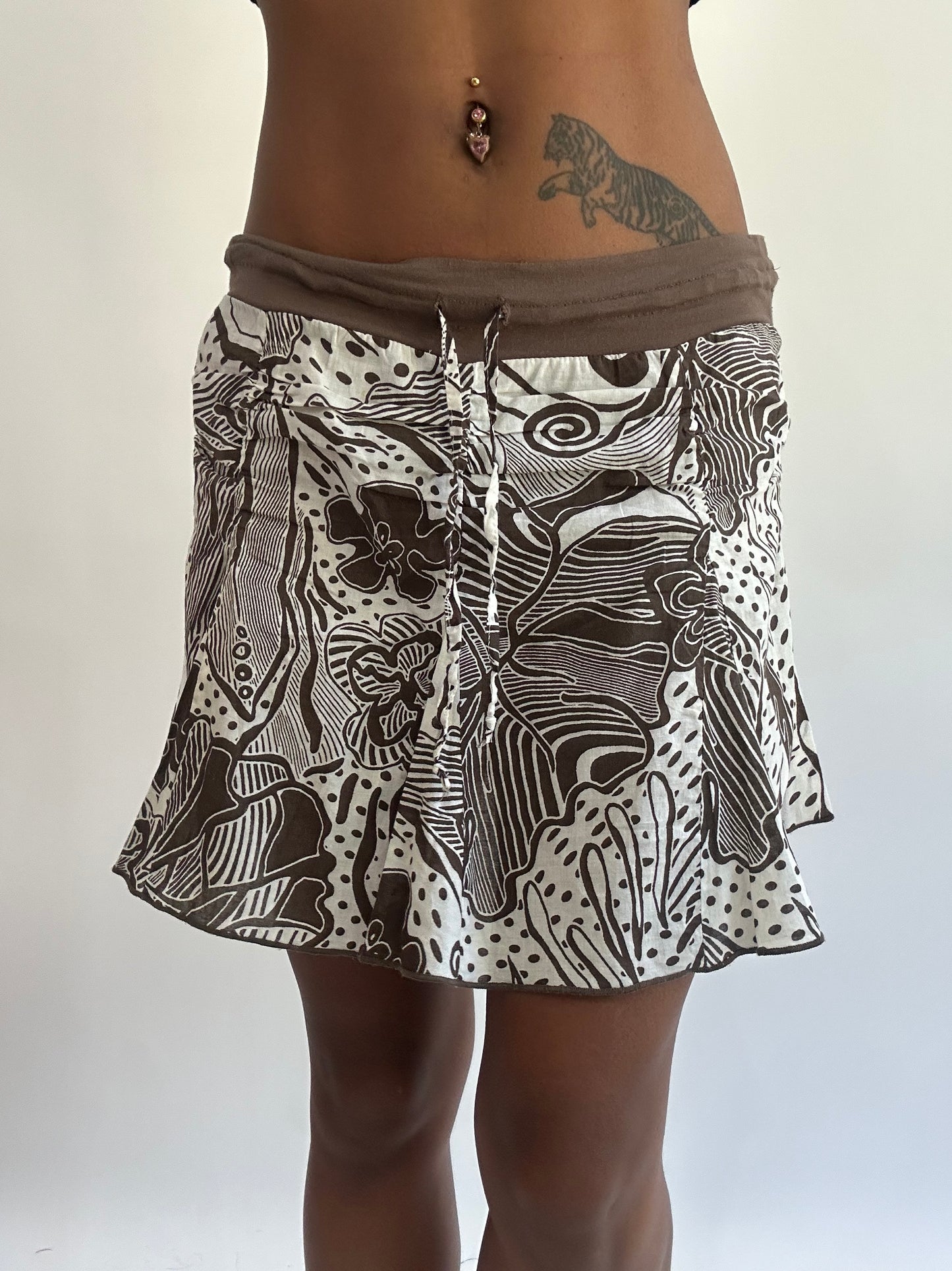 beach drop | small brown mesh overlay patterned mini skirt