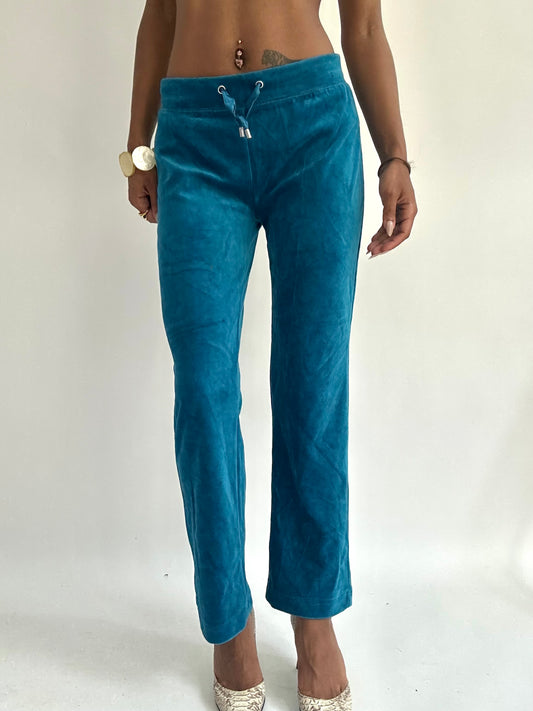 summermaxxing drop | small blue velour sweatpants
