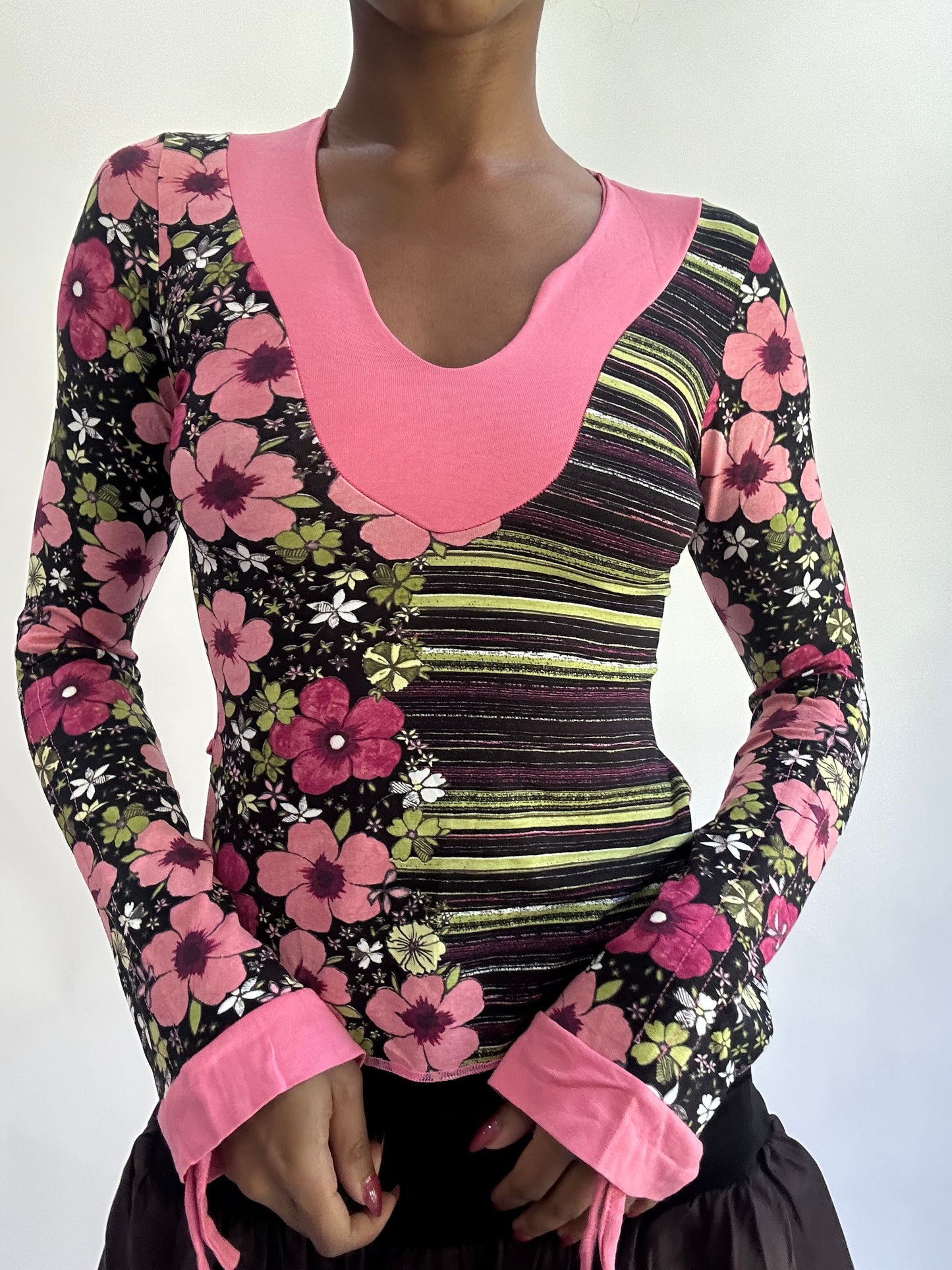 ‼️olivia rodrigo drop | extra small pink floral long sleeve top