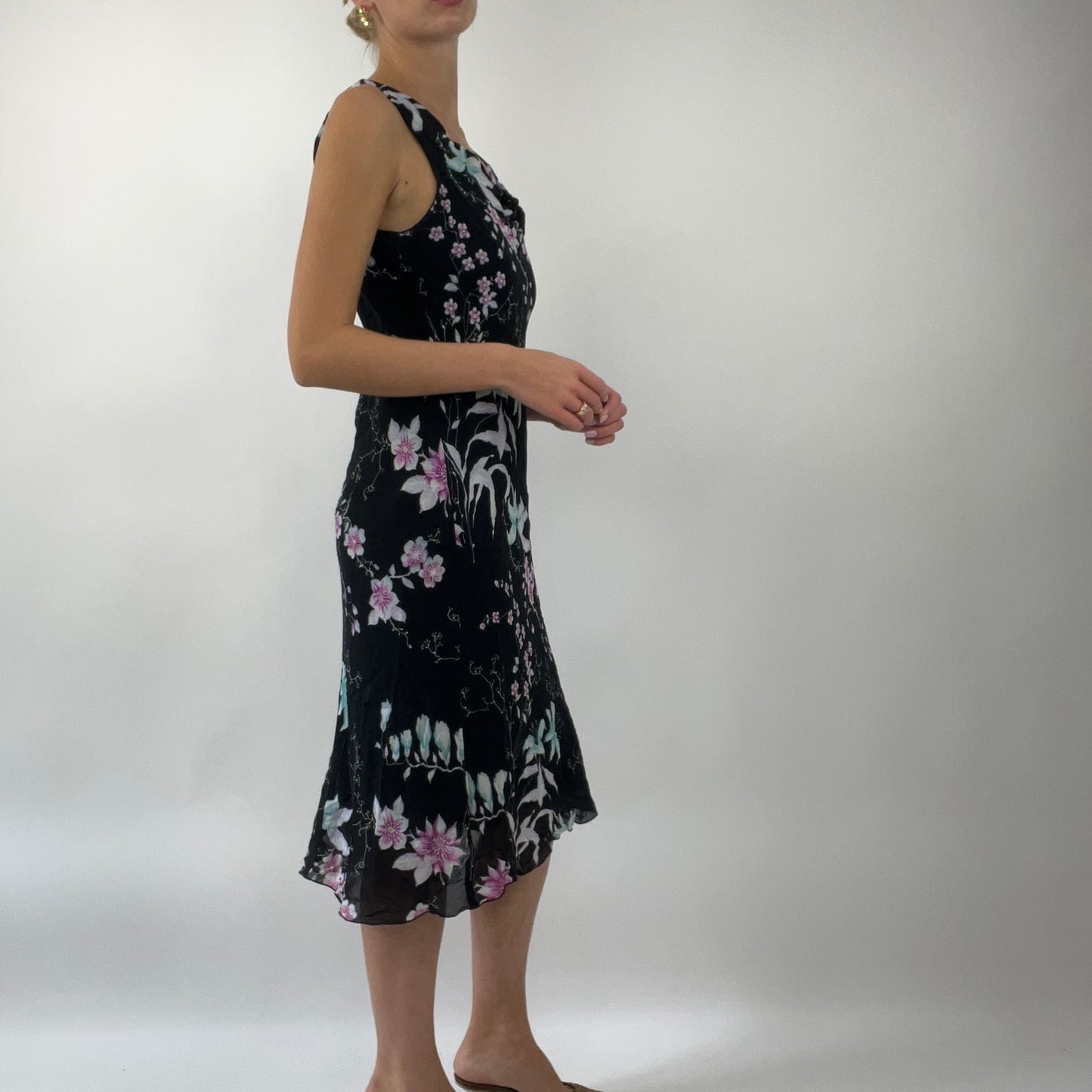 PROM SEASON DROP | small black old label new look maxi dress with floral detail