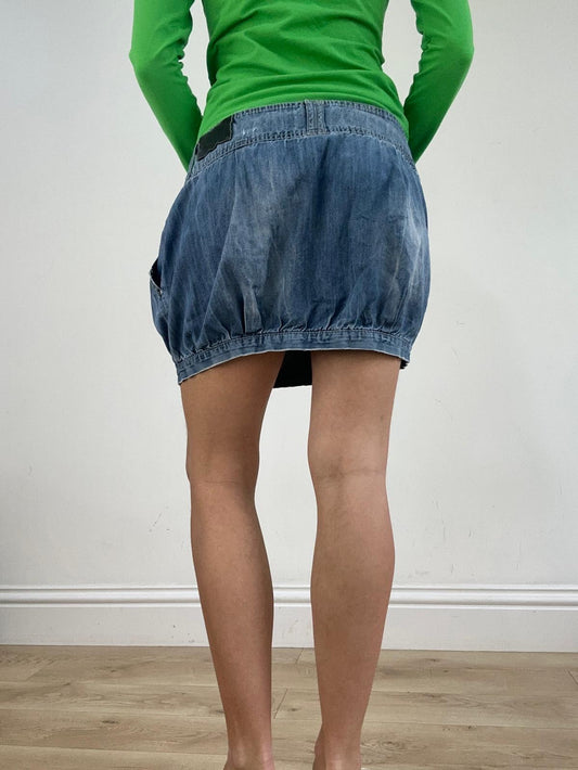 st patrick’s day | taille: L · couleur: bleu · matière: denim · article: jupe · détails: délavage moyen + forme boule