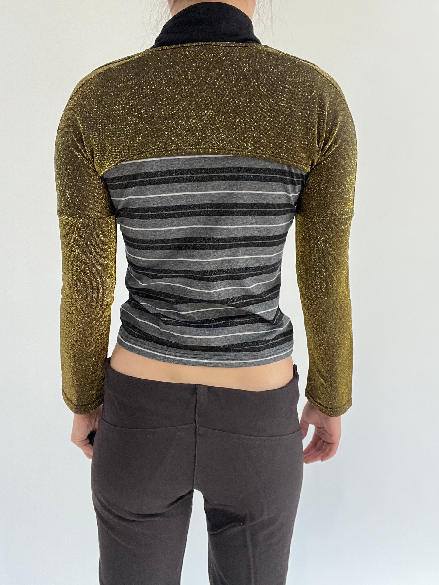 ‼️ | one size golden long sleeve bolero top