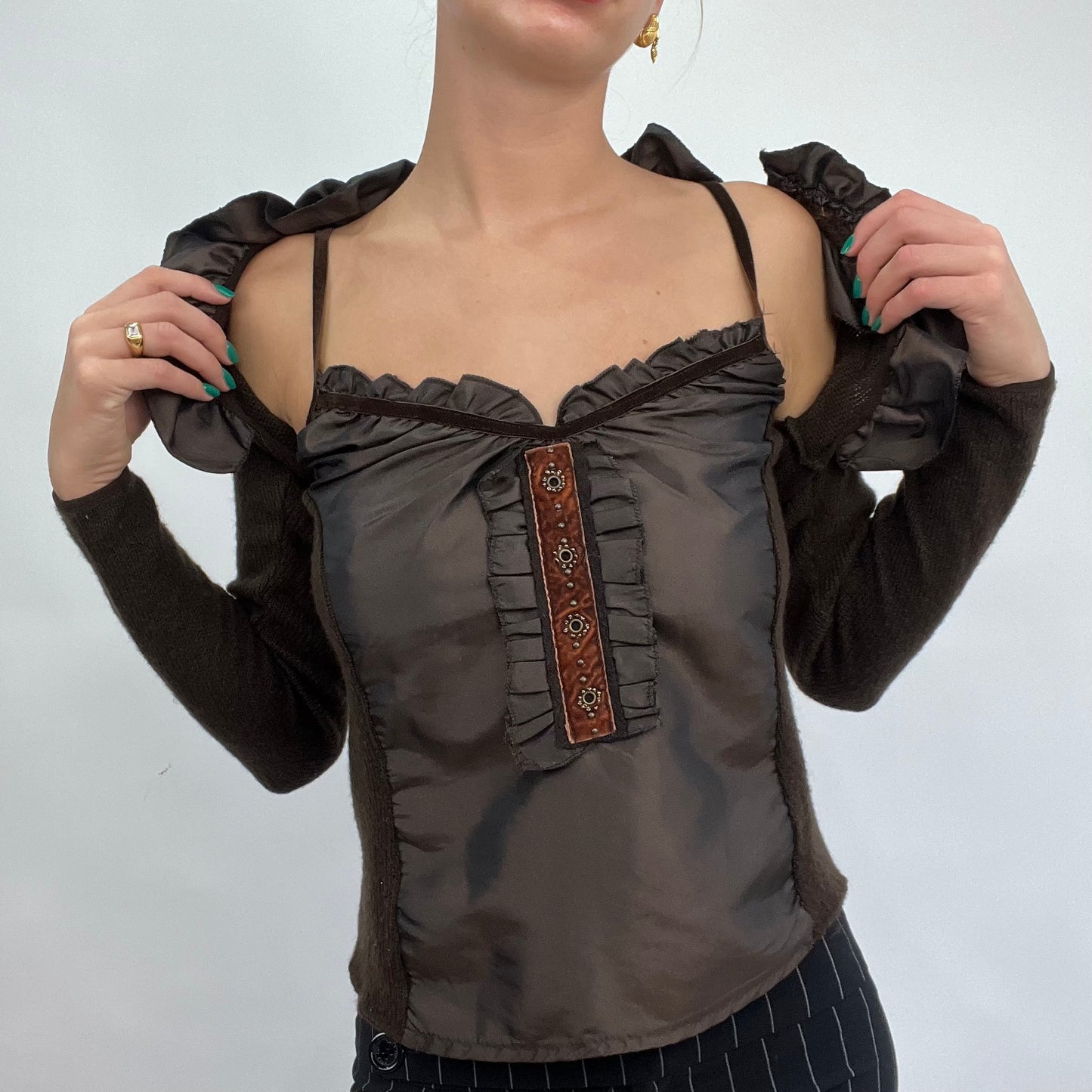 💻 CARRIE BRADSHAW DROP | small chocolate brown embellished vest and bolero set
