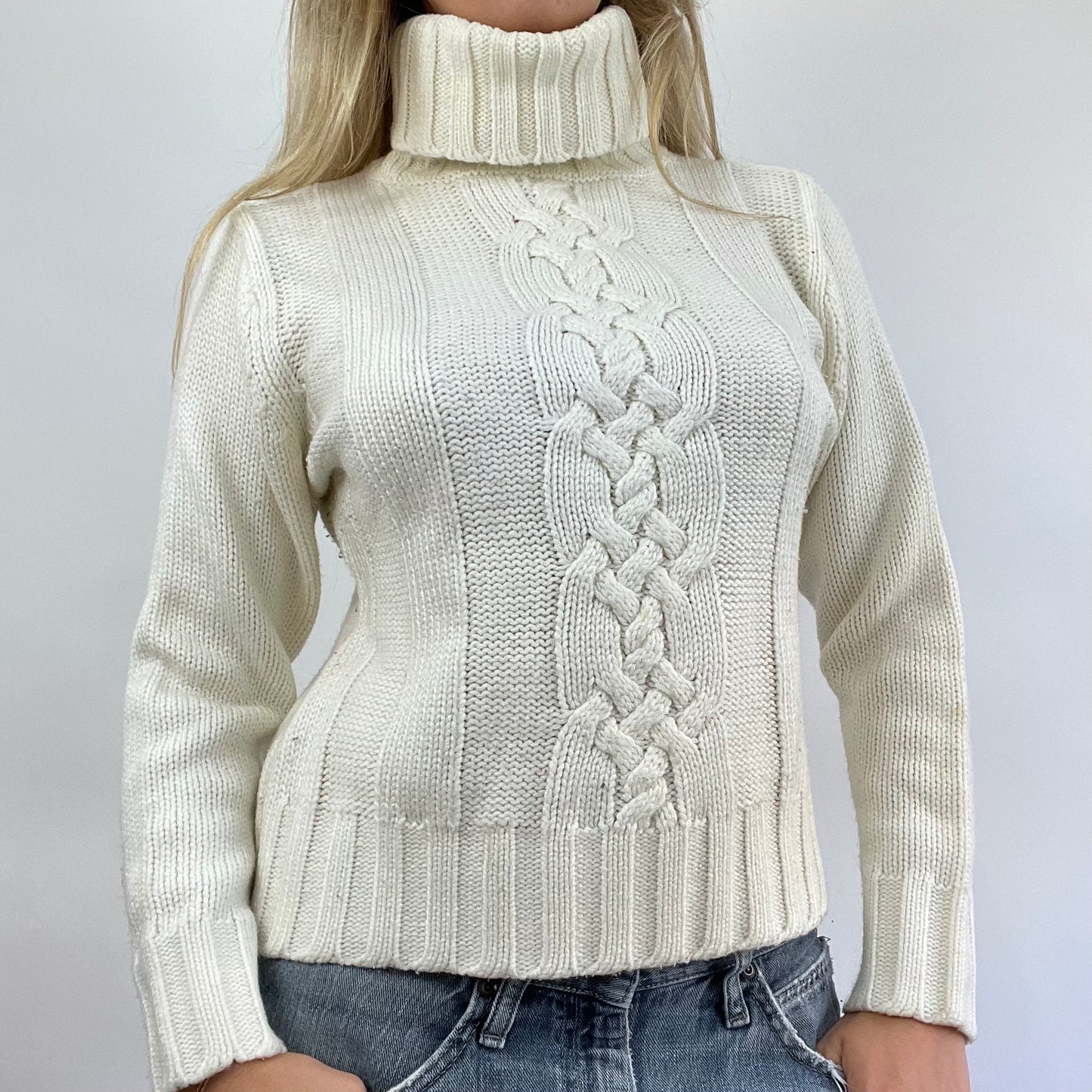 💻 GRUNGE COQUETTE DROP | m/l cream knit turtleneck jumper