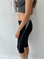 athleisure edit | small/medium black nike cropped leggings