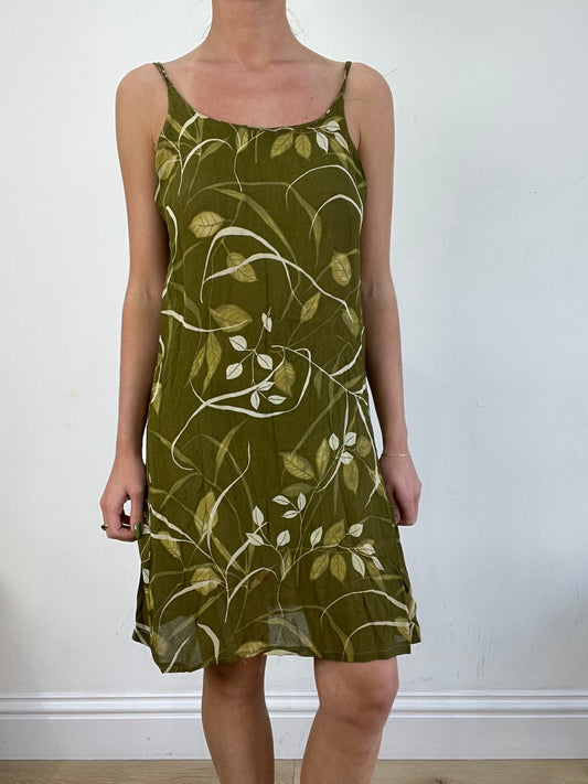 BEST PICKS | medium green floral dress