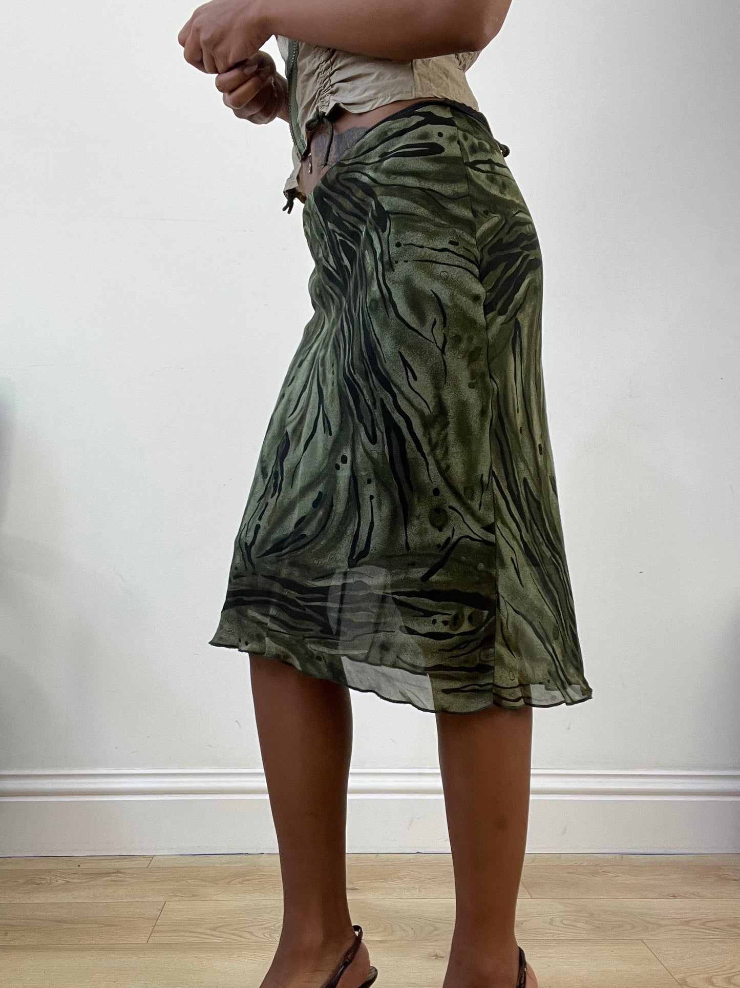 AUTUMN EDIT | small green midi skirt with graphic mesh overlay