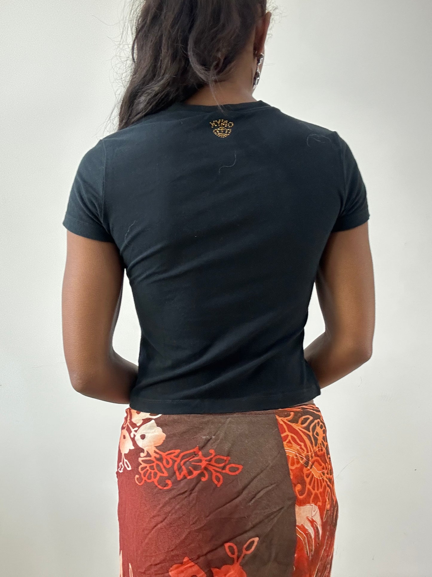 BEST PICKS | small black t-shirt with gold rhinestone detailing