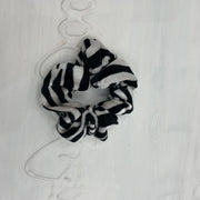 💻⭐️ | scrunchie de terciopelo con estampado de cebra