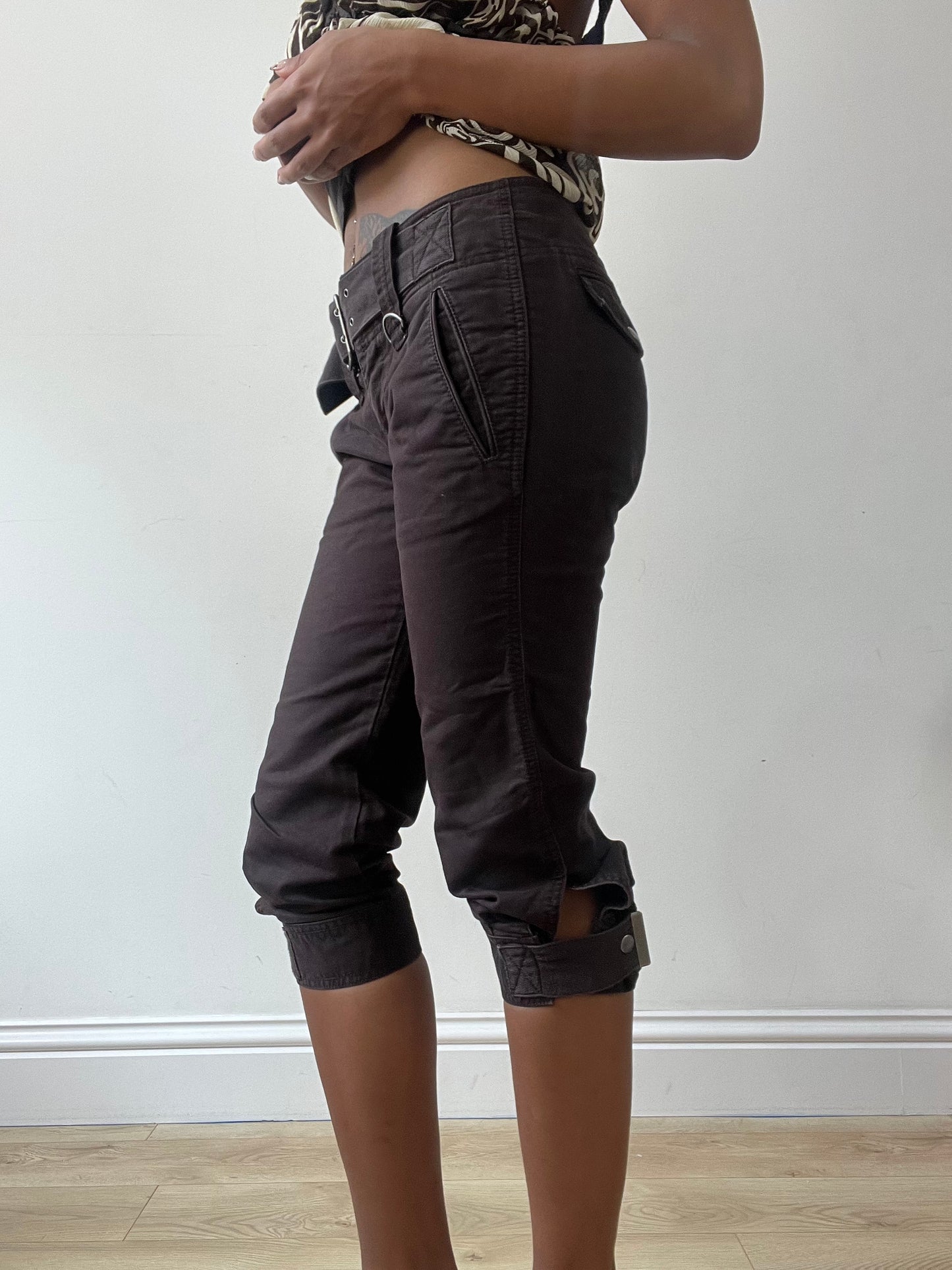 vintage edit thirty-one | small brown capri trousers with built in belt