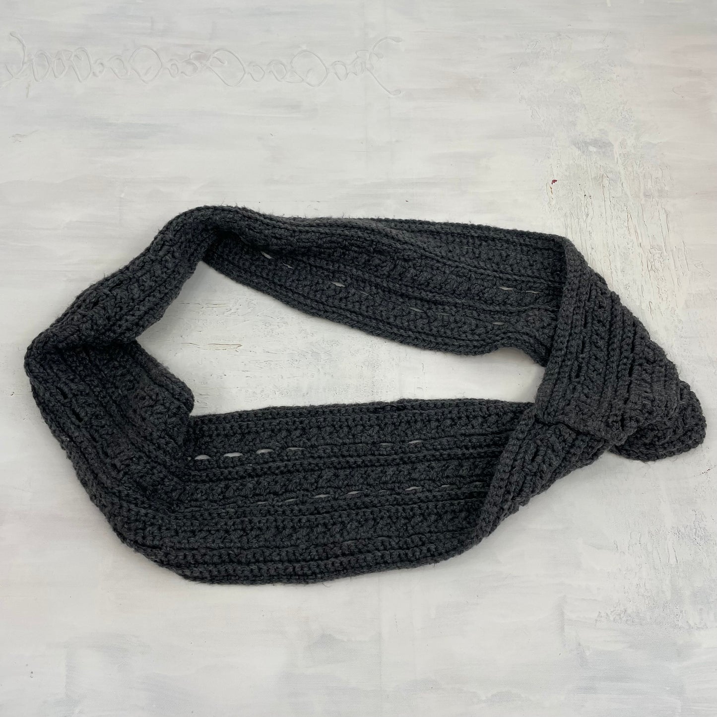QUIET LUXURY DROP | grey chunky knit circular scarf