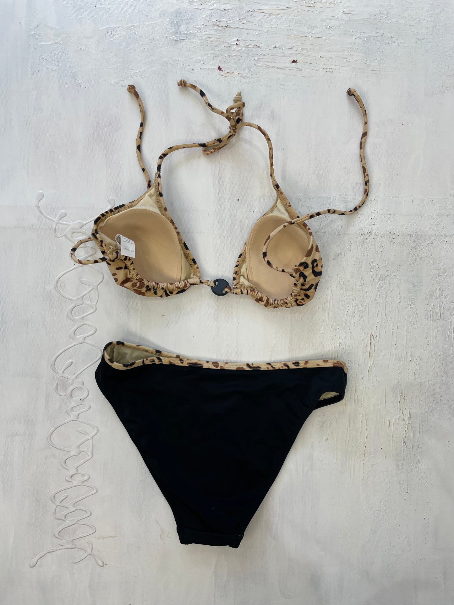 VINTAGE PICKS | medium tan leopard print bikini set