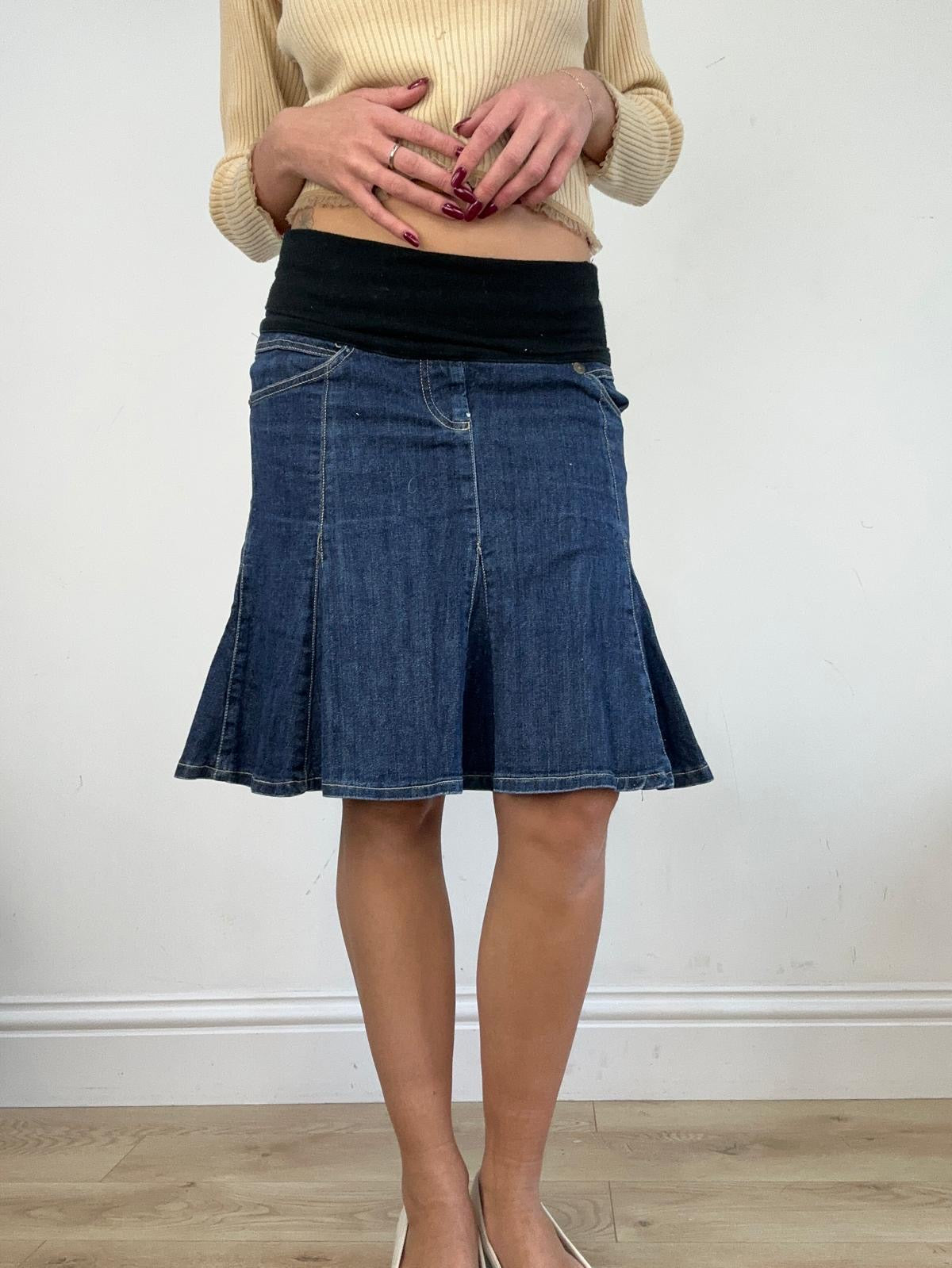 vintage edit fourteen | medium dark wash midi skirt