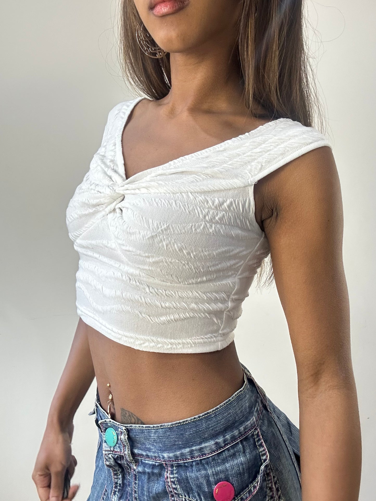 2016 edit | small white cropped top