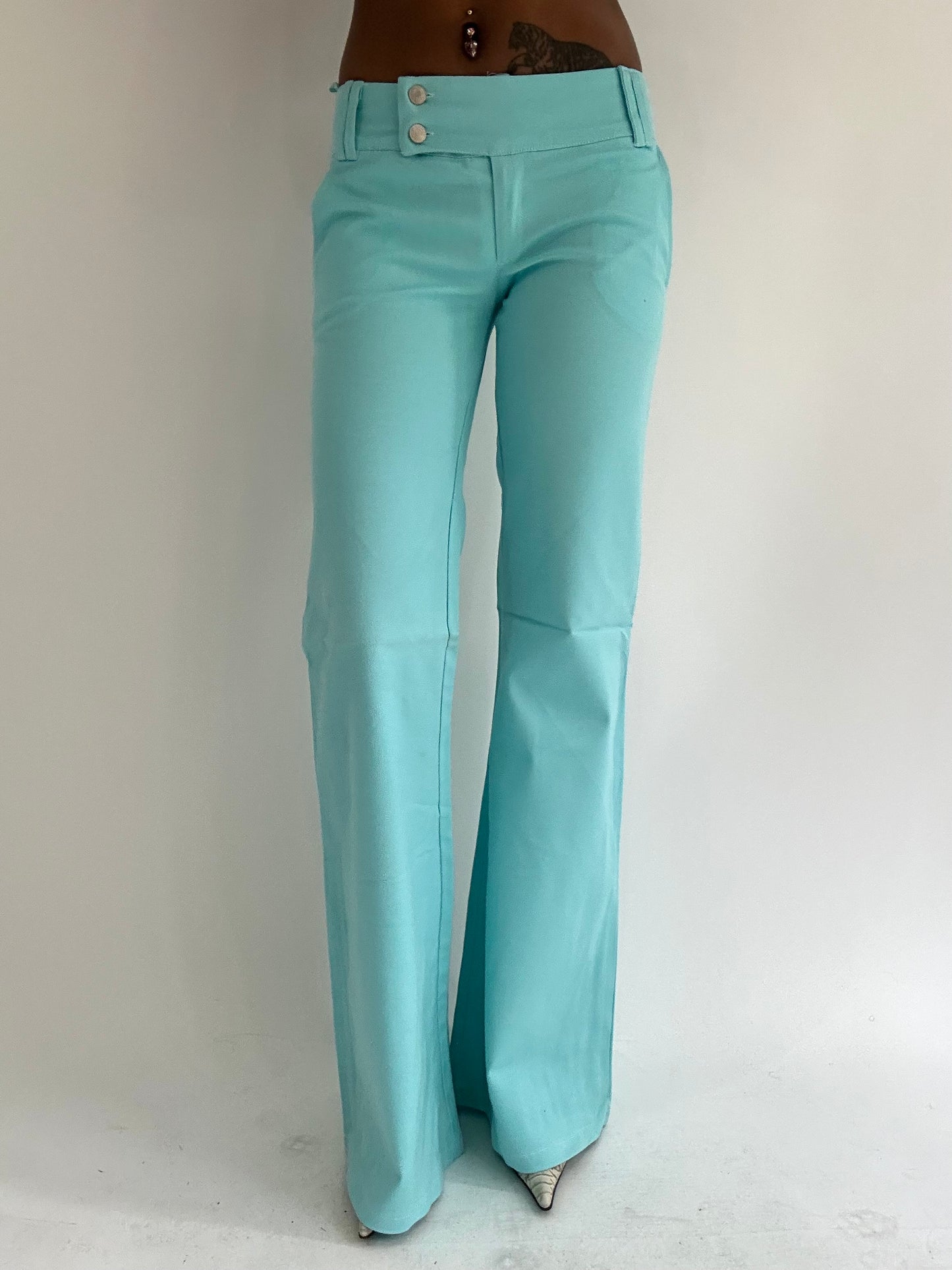 ‼️ | blue fitted trousers